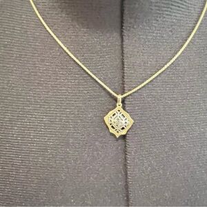 Kendra Scott Gold Filigree Pendant Necklace